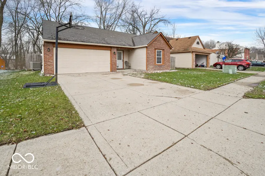 1046 Pine Mountain Way, Indianapolis, IN 46229 - #2
