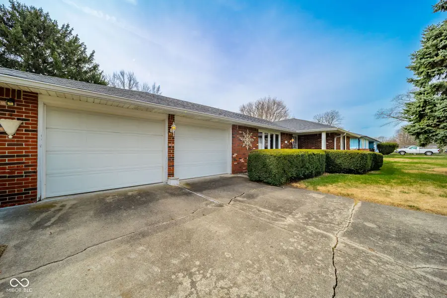 1615 E 44th Street, Anderson, IN 46013 - #2