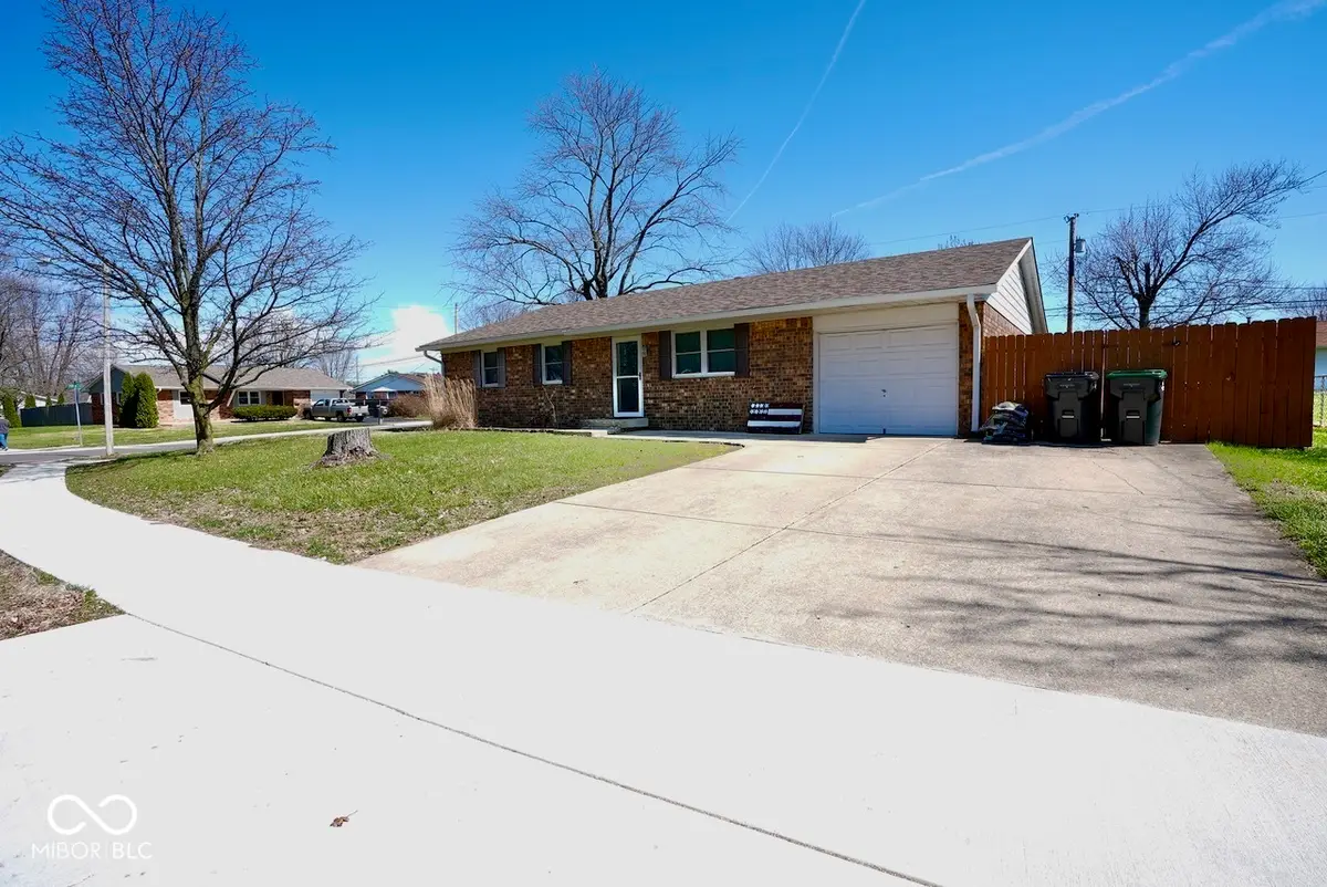131 West Street, Whiteland, IN 46184 - #1