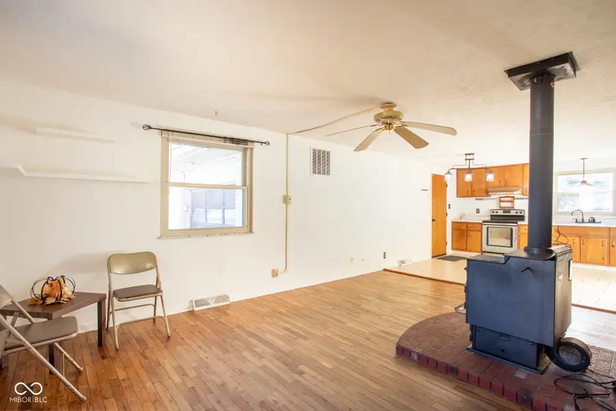 1929 E Us Hwy 40, Clayton, IN 46118 - #3