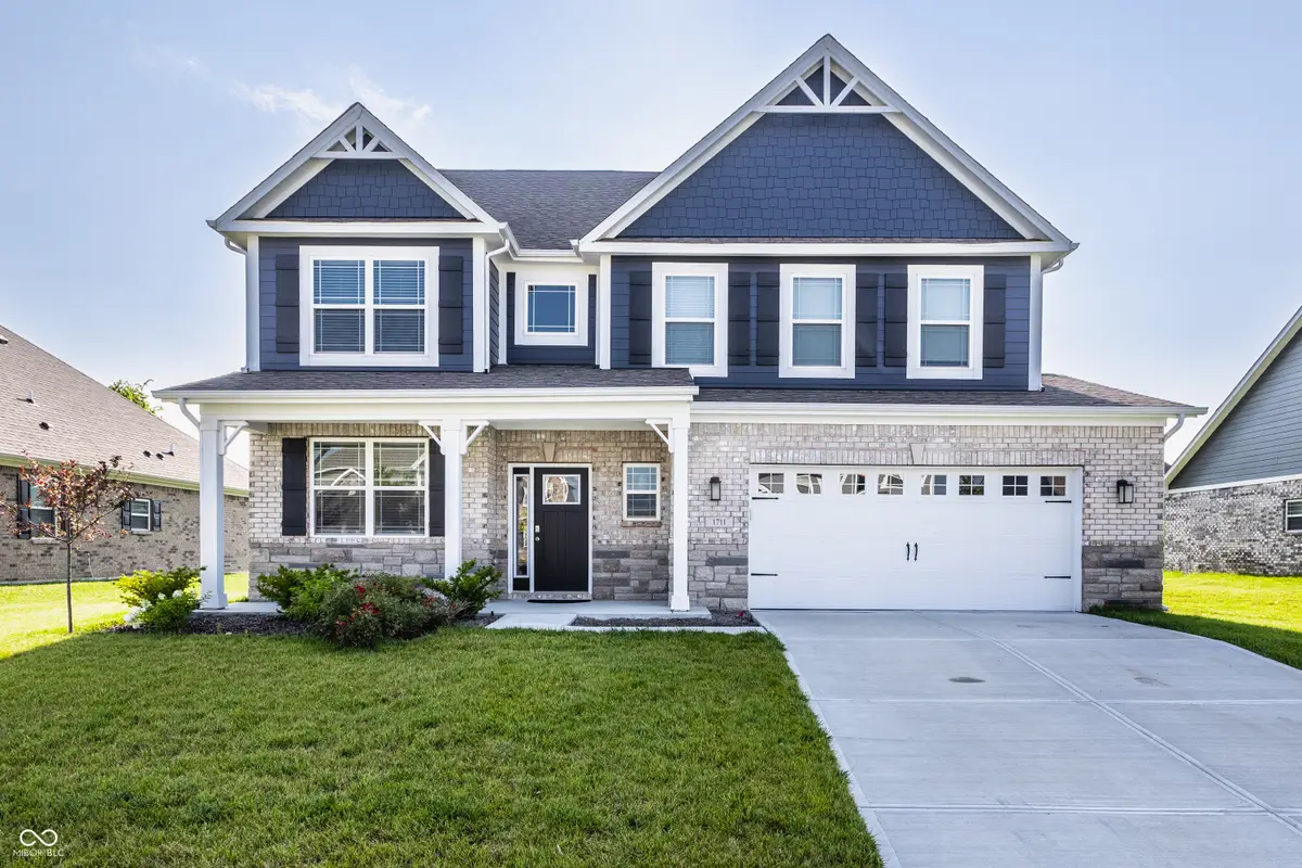 1711 Pelham Drive, Greenwood, IN 46143 - #1