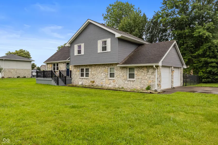 2361 W Brookdale Drive, Columbus, IN 47201 - #2