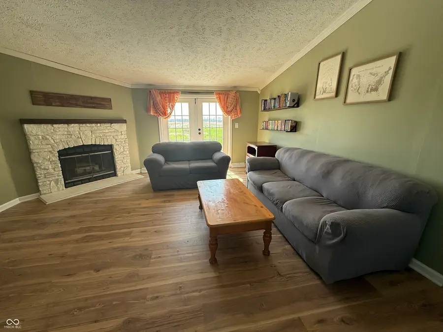 16115 E 300 S, Elizabethtown, IN 47232 - #2