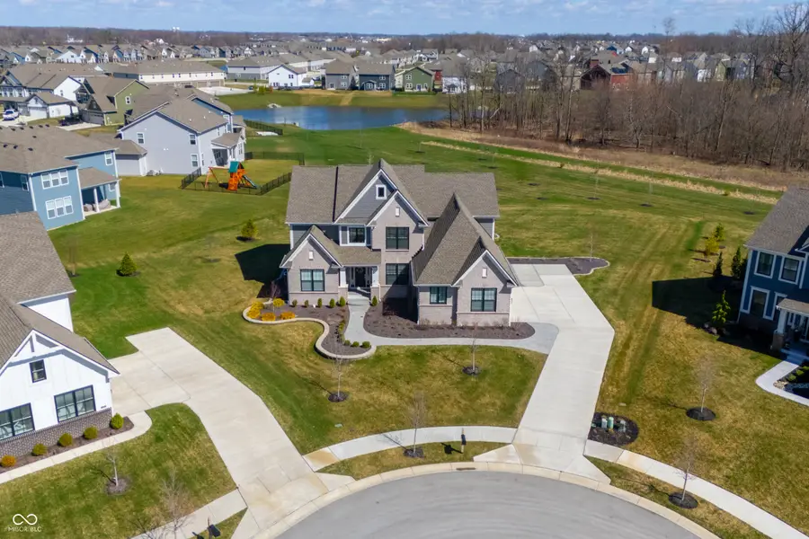 16823 Cobbs Place, Westfield, IN 46074 - #2