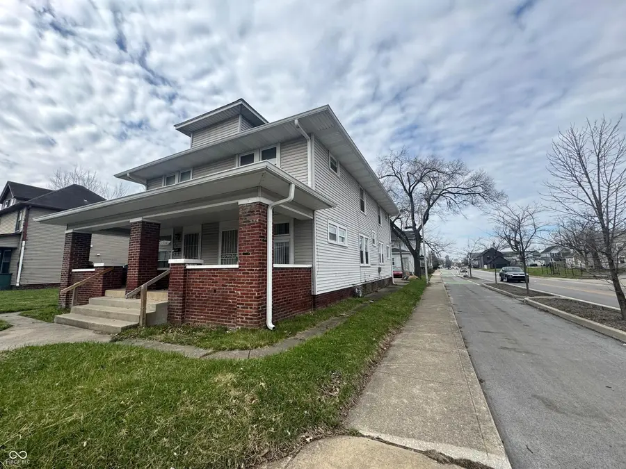 270 E Parkview Avenue, Indianapolis, IN 46201 - #2