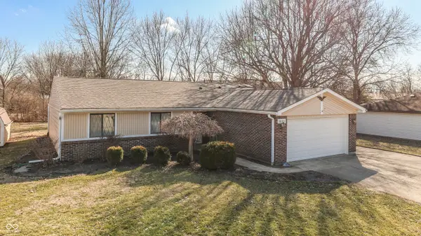 1685 Michele Lane, Greenwood, IN 46142