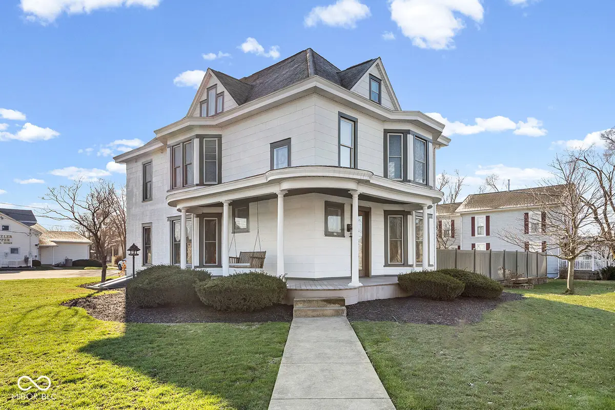 400 S Prairie Street, Brookston, IN 47923 - #1