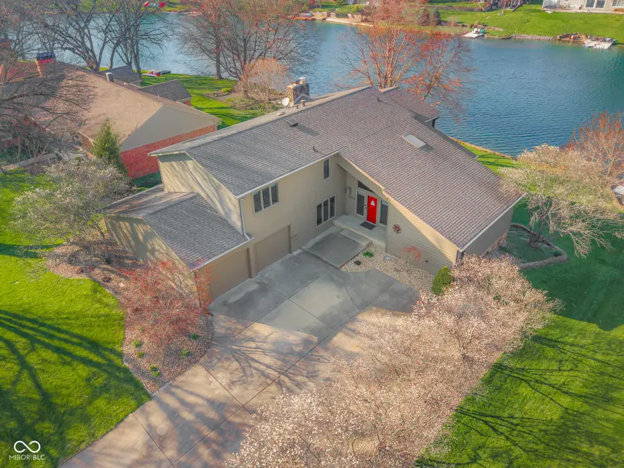 3830 Cove Road, Columbus, IN 47203 - #2