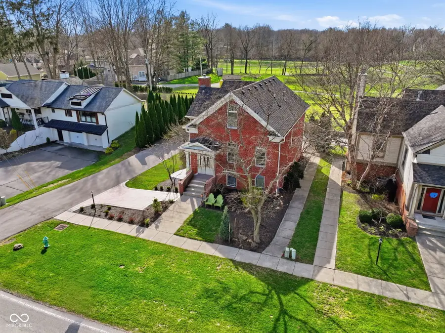 600 N Elm Street, Zionsville, IN 46077 - #3