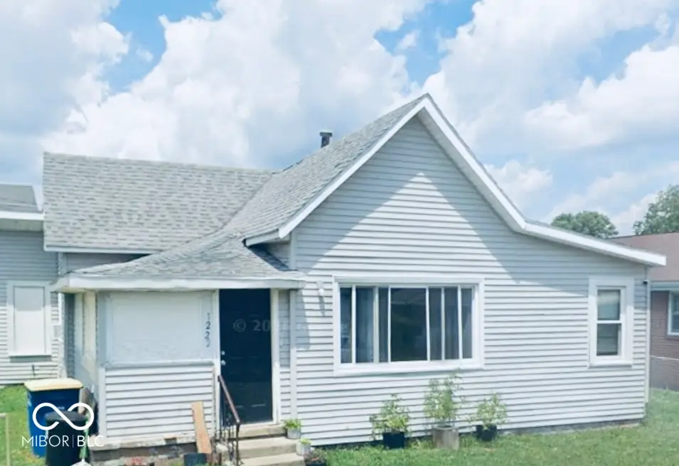 1222 E 5th Street, Muncie, IN 47302 - #1