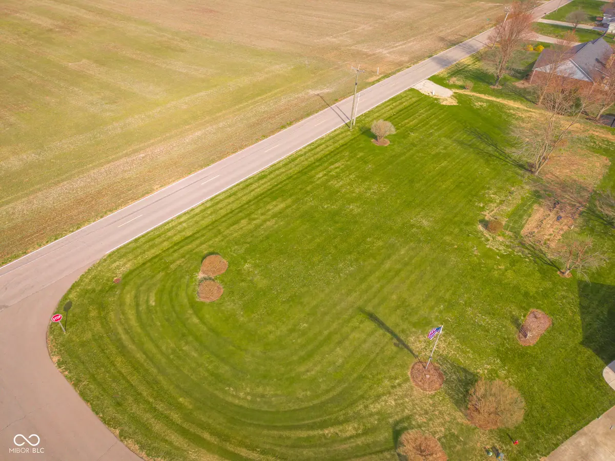 7000 S Artesian Court, Columbus, IN 47201 - #1