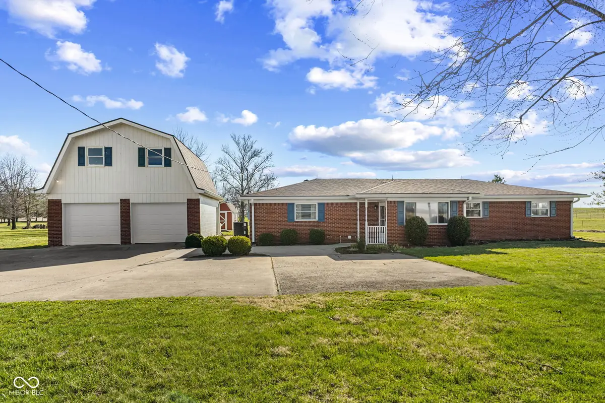 1863 S Franklin Road, Greenwood, IN 46143 - #1