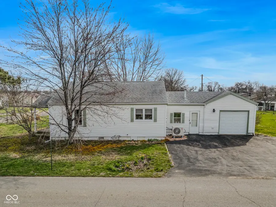 2711 22nd Street, Columbus, IN 47201 - #3