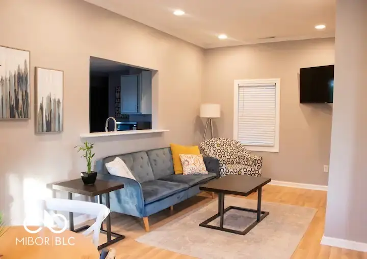 621 W 10th Street, Indianapolis, IN 46202 - #3