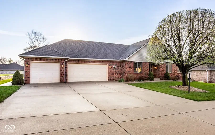 7025 Hunters Ridge Drive, Plainfield, IN 46168 - #3