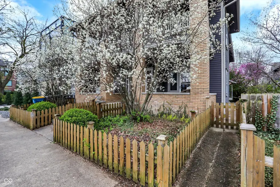 537 E 11th Street, Indianapolis, IN 46202 - #2