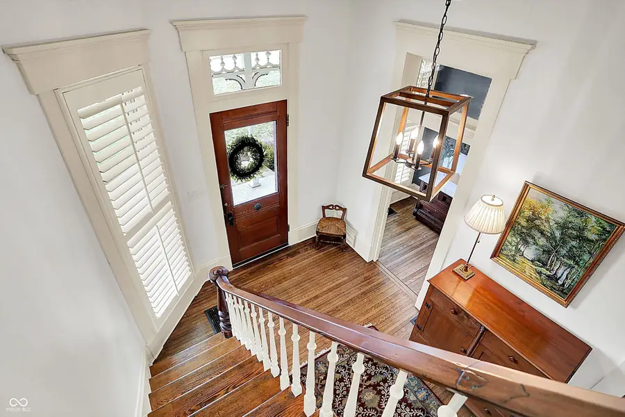 450 W Ash Street, Zionsville, IN 46077 - #3