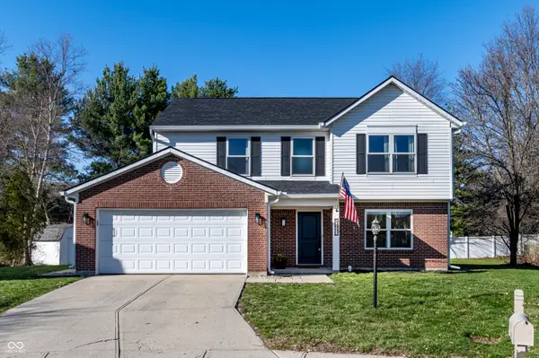 13992 Wakefield Place, Fishers, IN 46038