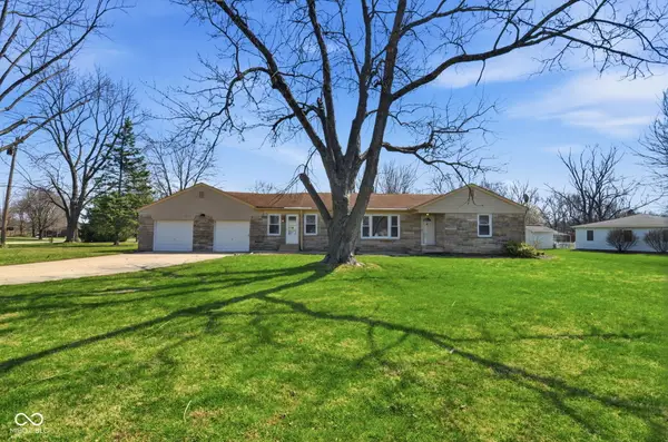 371 S Hendricks Drive, Greenwood, IN 46142