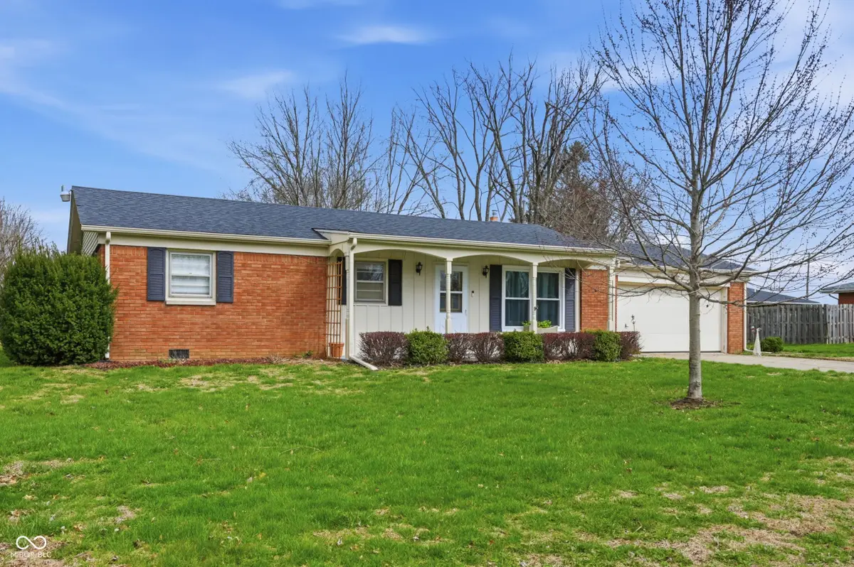 10 E Estate Street, Anderson, IN 46013 - #1