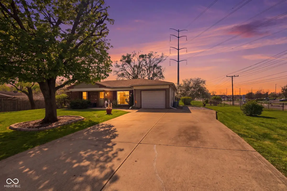 1290 Tree Top Lane, Greenwood, IN 46142 - #1