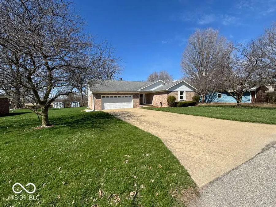 321 S Locust Drive, Morristown, IN 46161 - #2