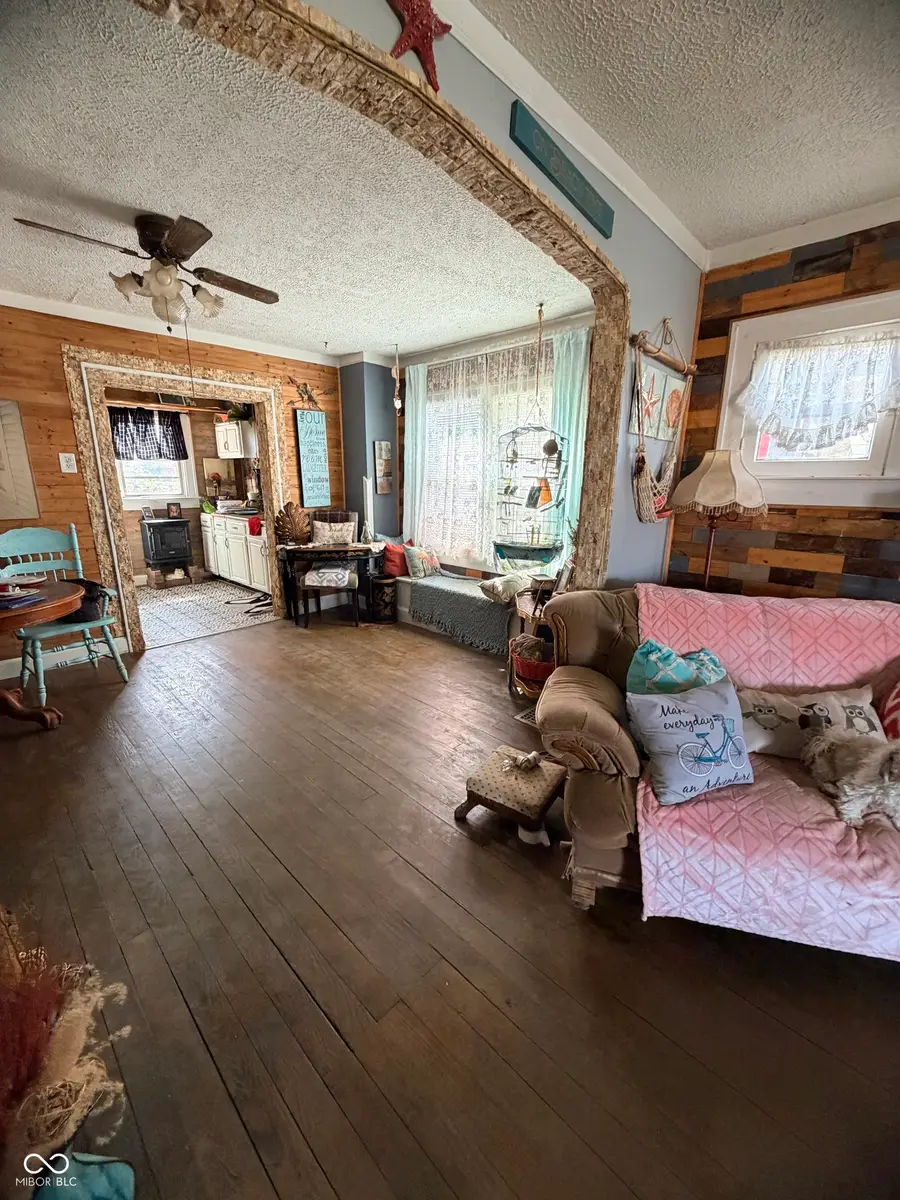 109 E Washington Street, Mooresville, IN 46158 - #3