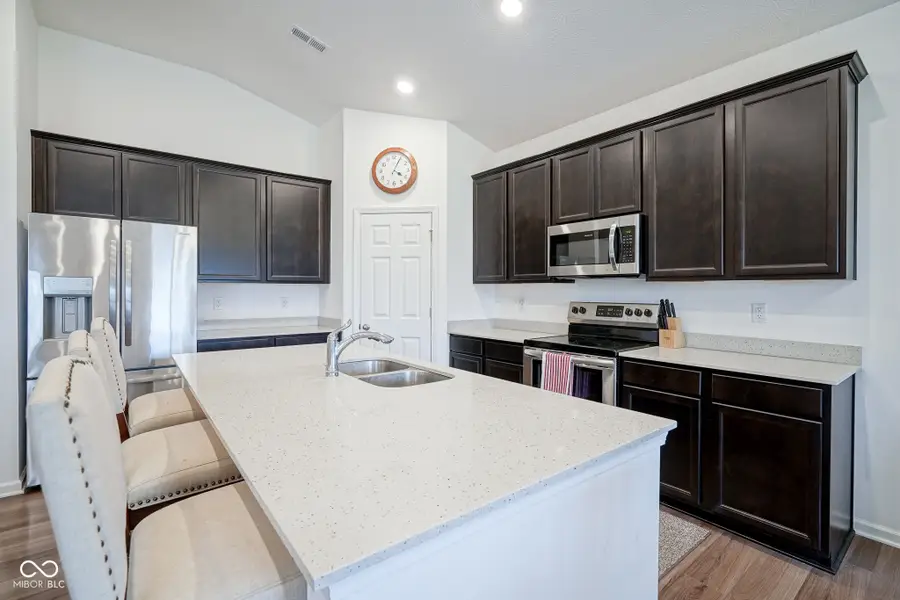 6608 W Shoreline Court, Greenfield, IN 46140 - #3