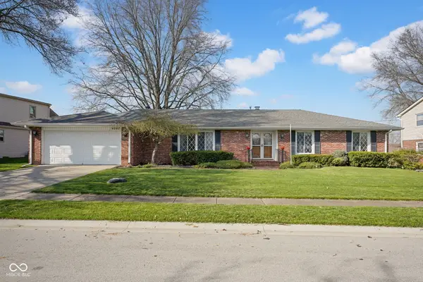 4540 Woodcrest Drive, Columbus, IN 47203