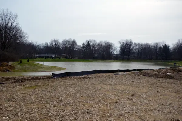 6123 Littleton Street, Zionsville, IN 46077