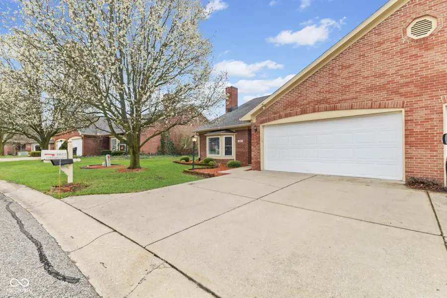 6612 Cobham Lane, Indianapolis, IN 46237 - #2