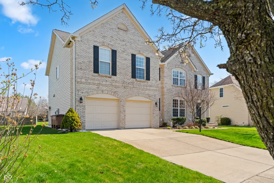 3409 Grant Court, Columbus, IN 47203 - #3