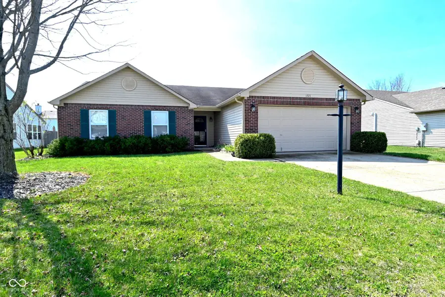 1721 Creekside Drive, Brownsburg, IN 46112 - #2