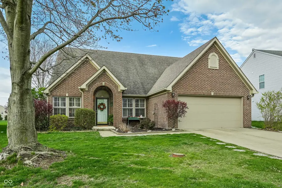 7332 Sycamore Run Drive, Indianapolis, IN 46237 - #2