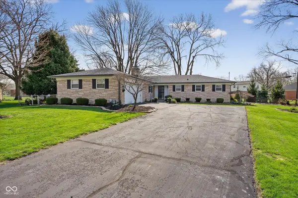 6915 Camelot Court, Indianapolis, IN 46214