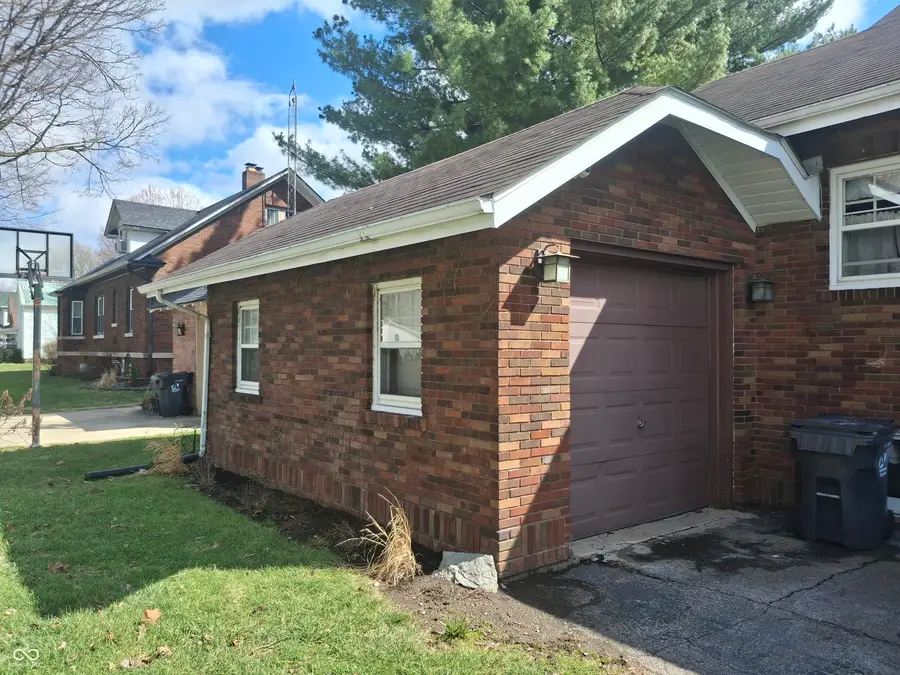 107 N Jackson Avenue, Fowler, IN 47944 - #3