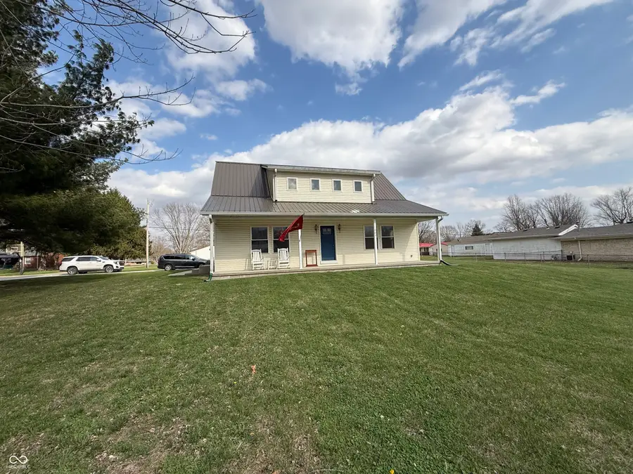 609 N Maple Street, Veedersburg, IN 47987 - #2