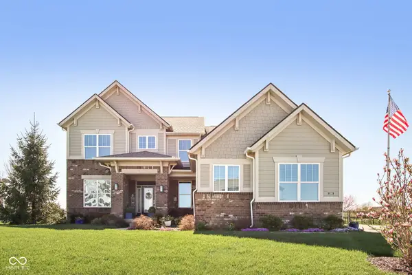 2498 Stonehaven Way, Avon, IN 46123