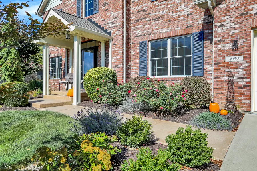 224 W Stoney Trail, Greenfield, IN 46140 - #2