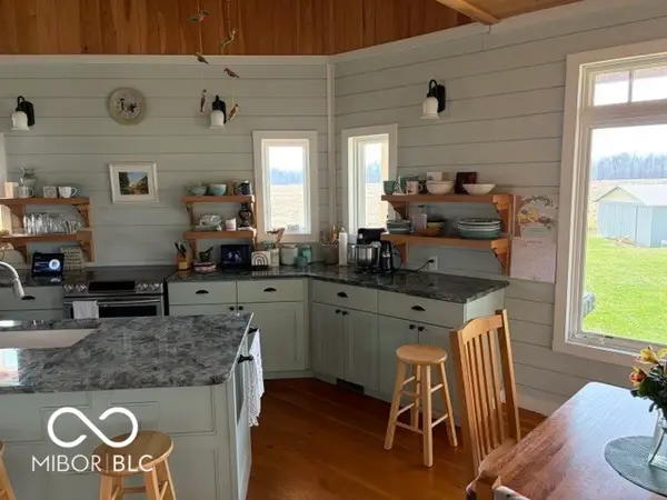 14905 E 300 S, Columbus, IN 47201