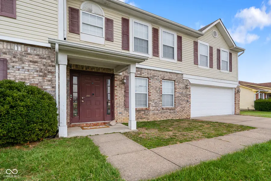 665 Hummingbird Lane, Whiteland, IN 46184 - #2