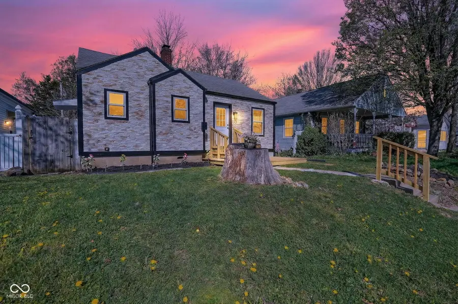 132 S 7th Avenue S, Beech Grove, IN 46107 - #2