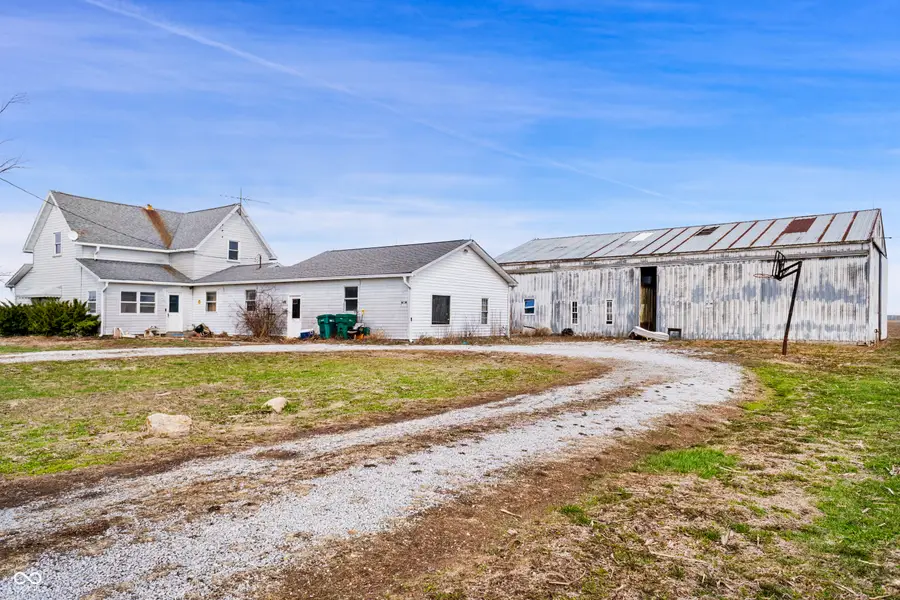 4682 E Division Road, Windfall, IN 46076 - #2