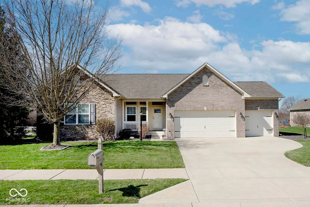 9716 N Mariners Crest, McCordsville, IN 46055 - #1