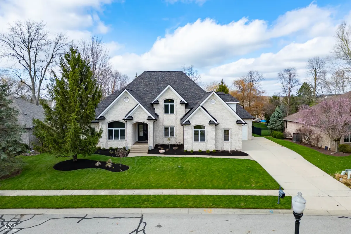 4717 Hickory Wood Row, Greenwood, IN 46143 - #1