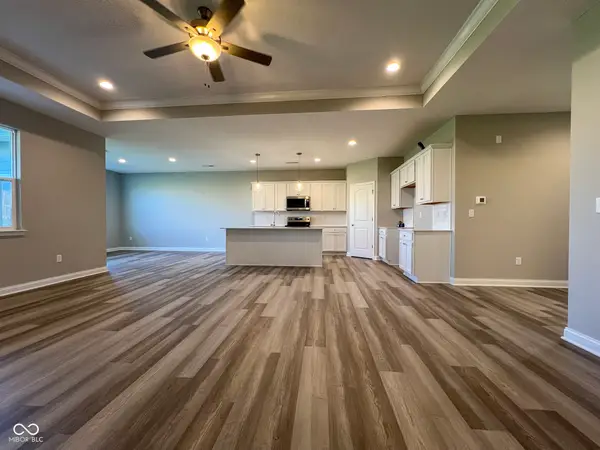 6621 12 Oaks Drive, Anderson, IN 46013