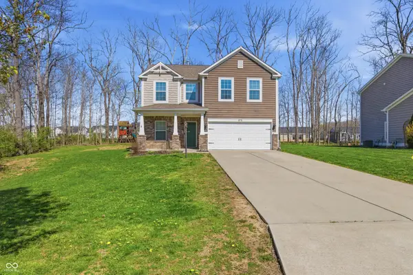 875 Harvest Ridge Drive, Avon, IN 46123