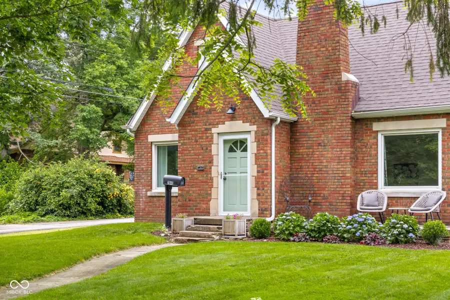 2645 Washington Street, Columbus, IN 47201 - #2