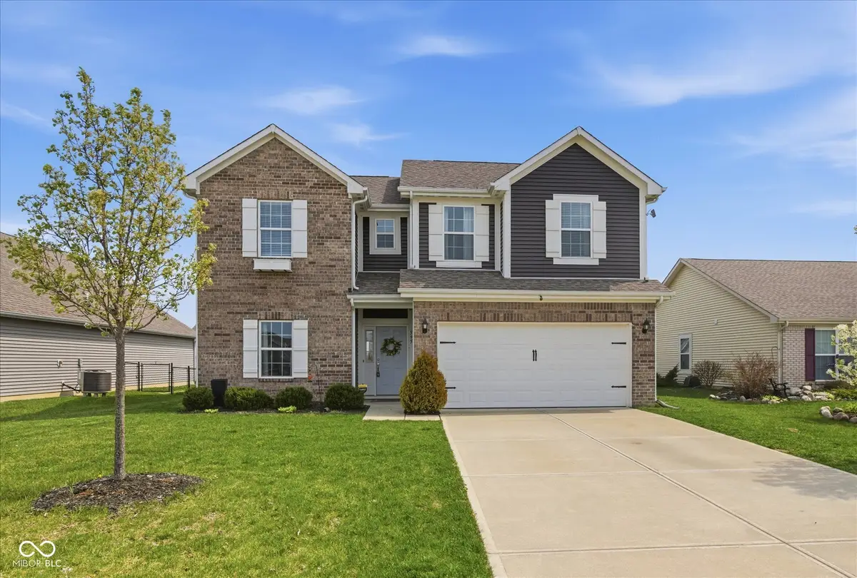 595 N Wyndstone Way, Fortville, IN 46040 - #1