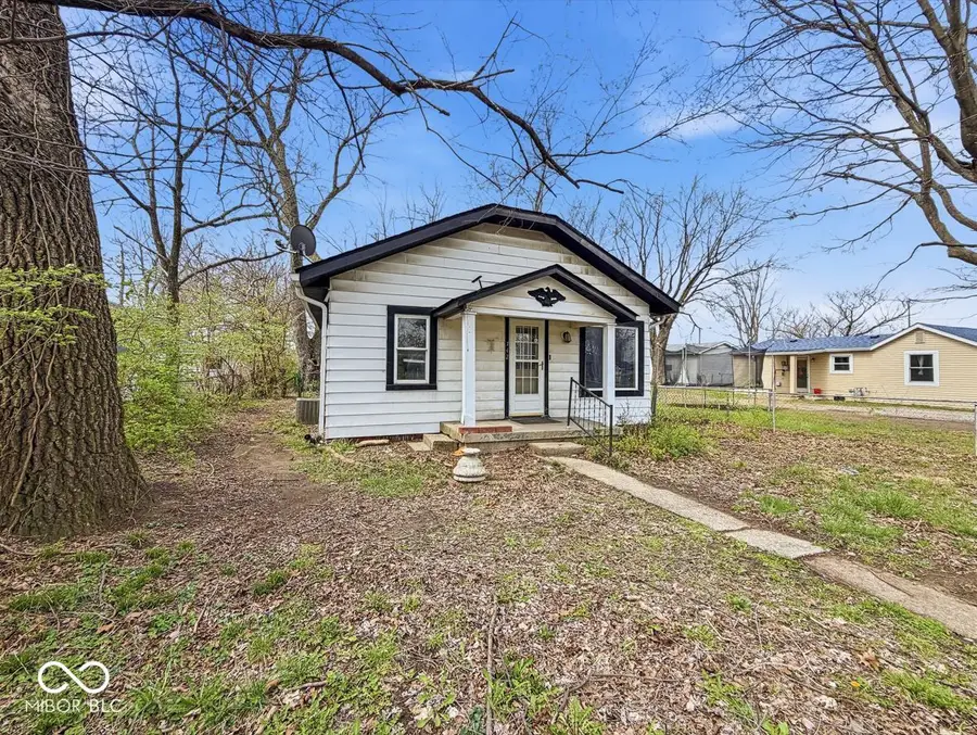 742 S Addison Street, Indianapolis, IN 46221 - #3